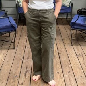 Loft Wide Leg Olive Green Cargo Pants, size 8